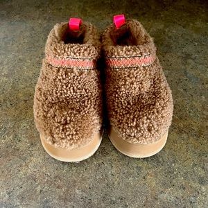 UGG tazz Sherpa slipper